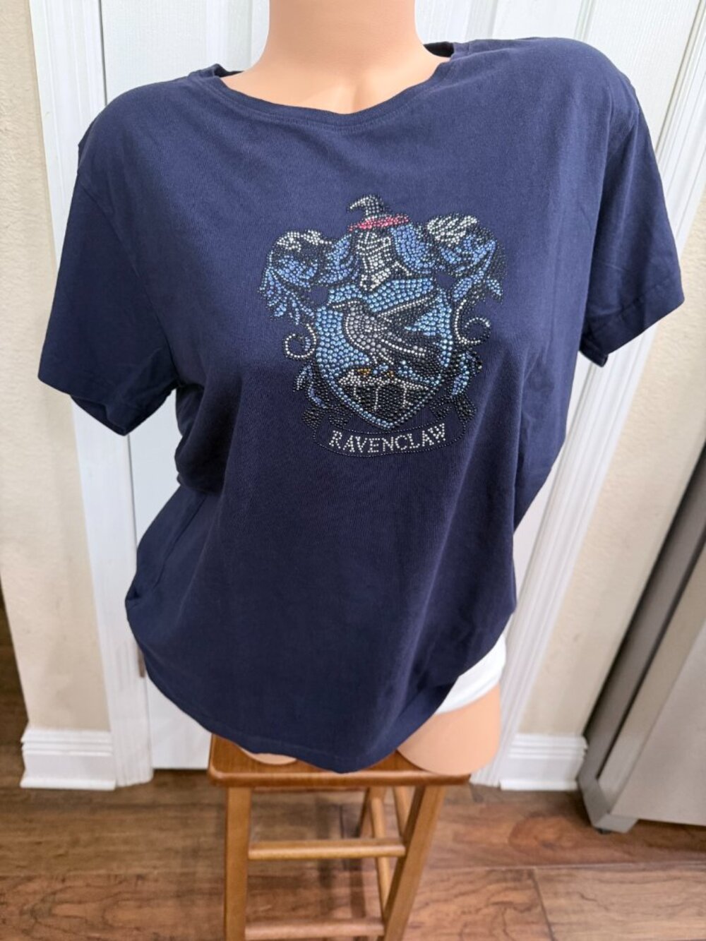 Harry Potter Ravenclaw Rhinestone Crest T-Shirt Universal Studios Women’s XL
